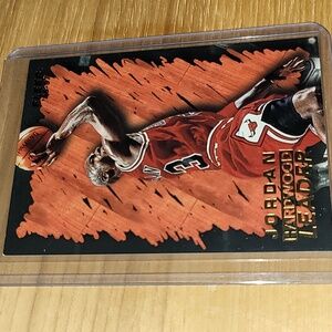 Michael Jordan. Fleer 96. Hardwood Leader